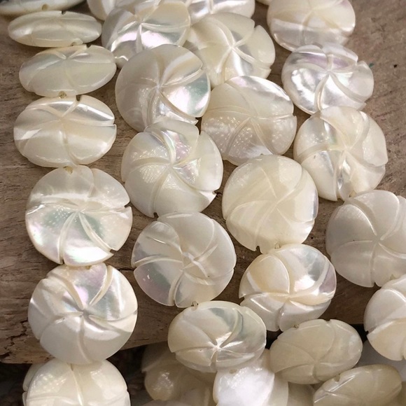 Vintage Hand Carved Mother of Pearl Shell Beads Jewelry Making Lot - Picture 14 of 16